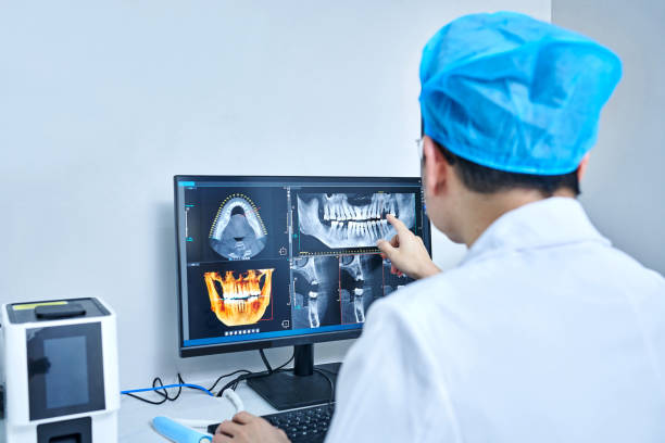 Best Mobile Emergency Dentist in North Pearsall, TX